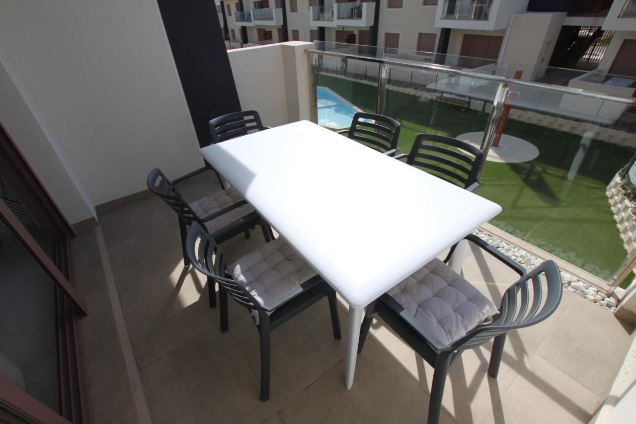 Apartment Bianca 212 - Cosy Flat 250m From Mil Palmeras *